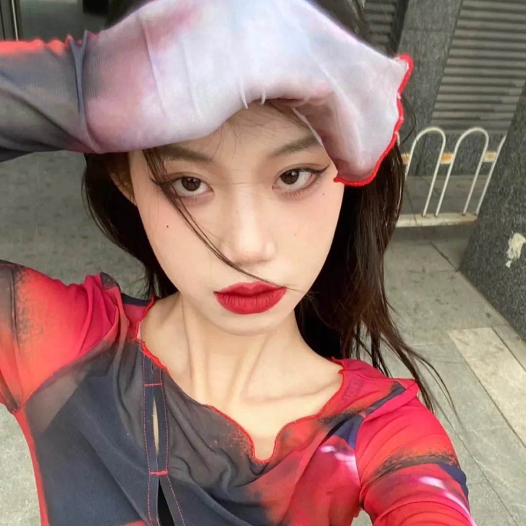 姐姐对我来说是女人